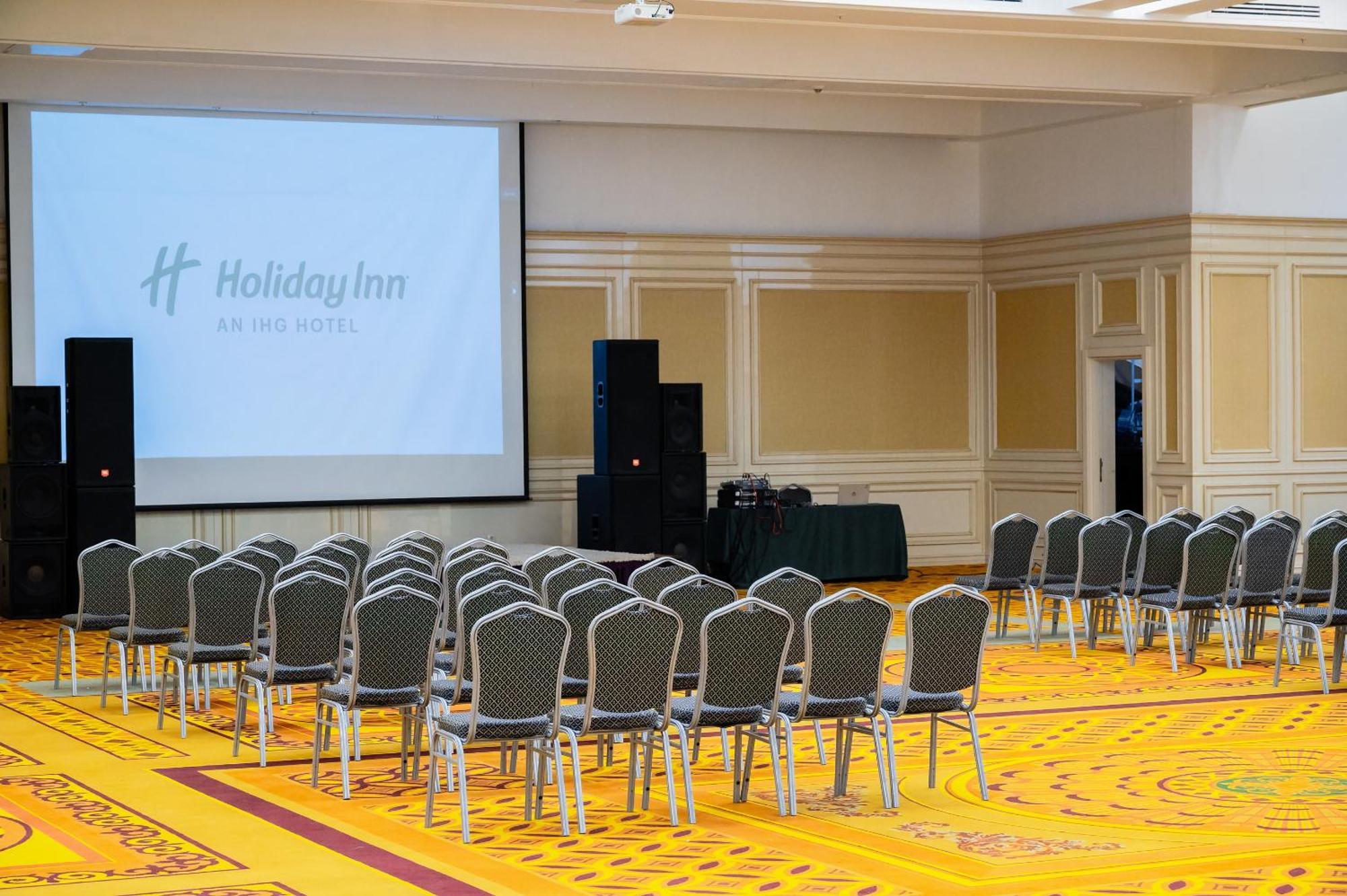 Holiday Inn Aktau By Ihg Exterior photo